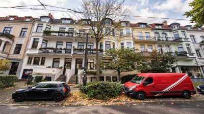 Kurze Wege zur Tram: 2 Zimmer (52 m²) mit Terrasse & Einbauküche in Bremen 28205