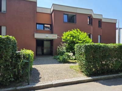 Schöne, gepflegte ruhige 2,5 Zimmer Wohnung in Sindelfingen-Hinterweil