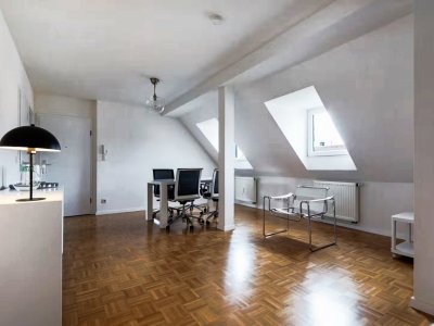 Helle 2-Zimmer- DG-Wohnung mit Einbauküche – 68 m², 60598 Frankfurt