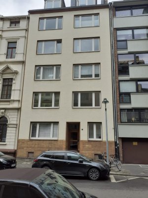 2 Zimmer, Küche, Bad-saniert-in Pempelfort