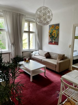 Möblierte Altbauwohnung im Hinterhof GH3 in Charlottenburg