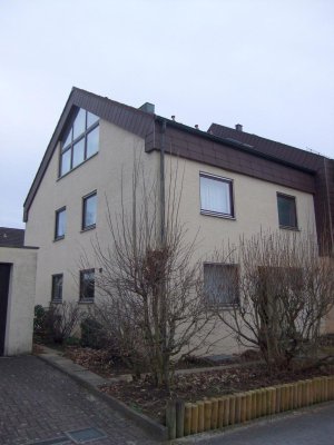 WG-Zimmer in Doppelhaushälfte