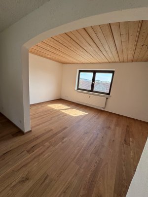 Helle 2,5-Zimmer-Wohnung (ca. 80 m²) in 84066 Mallersdorf-Pfaffenberg – Erstbezug nach Sanierung