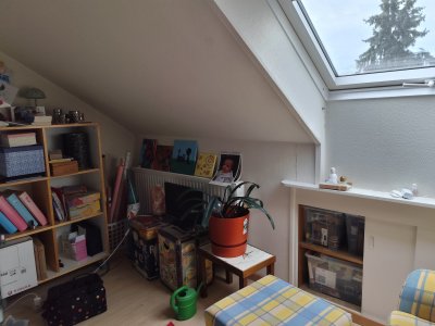 Unmöbliert es WG Zimmer DG für Wochenende