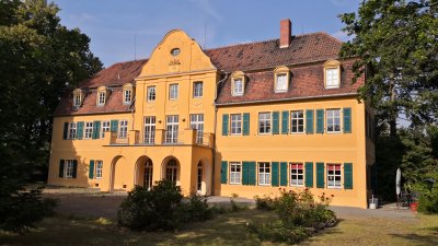3-Zimmer Wohnung (Rittergut mit Parkanlage)