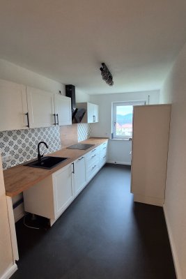 Erstbezug nach Sanierung: Stilvolle 3½-Zi.-Whg. Balkon + Panoramablick in Großdeinbach ab Feb. 2026