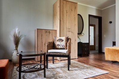 16 qm möbliertes Zimmer, hell und ruhig