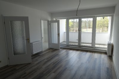 Helle renovierte 2-Raum-Wohnung