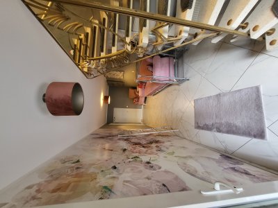 Mehrfamilienhaus zu Verkaufen