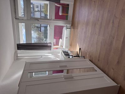 Möbliertes helles WG Zimmer in Berlin Marienfelde ab sofort frei