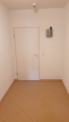 5 Zimmer/Balkon/2 Bäder/EBK/PKW-Stellplatz in Landstuhl Atzel
