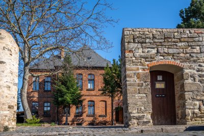 HEIZKOSTEN Inkl. - freie Zimmer im Alten Pfarrhaus - Studieren in Bernburg - Wohnen mit Stil - EG Z2