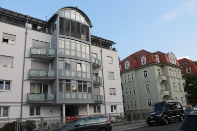 Willst Du das Leben genießen, zieh nach Striesen! Uni-Klinik in der Nähe!