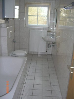 3 Zimmer Erdgeschoßwohnung mit Terrasse zu vermieten