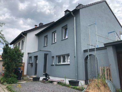 Gepflegte Doppelhaushälfte in Leverkusen Alkenrath
