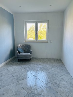 Ruhiges WG Zimmer mit Bad in EF-Haus mit Garten