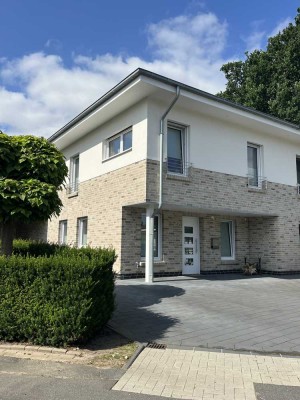 Doppelhaushälfte, Bj. 2023, mit Erdwärme und EBK in Weyhe,