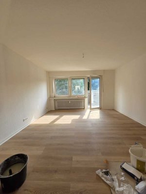 Schöne 3 Zimmer Whg. Hochpaterre zu vermieten