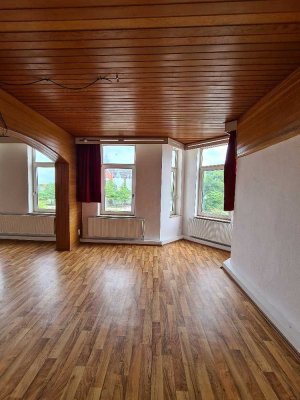 Ansprechende 5-Zimmer-Wohnung mit Einbauküche in Bremerhaven