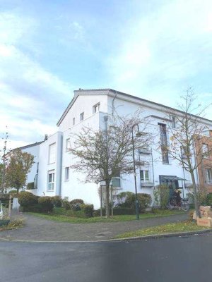 Helle 2-Zimmer-Wohnung mit Balkon in Süd-Lage! Kleine Wohneinheit!