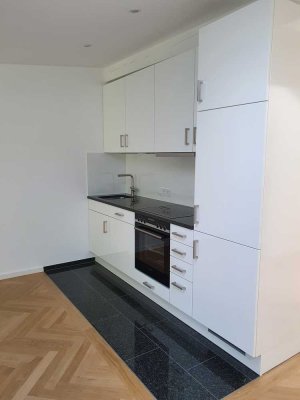 Moderne DG-Wohnung | Direkt an der Isar in der Au