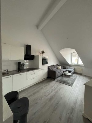 Neuwertige Wohnung im Dachgeschoss