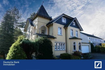Repräsentative Fabrikantenvilla mit parkähnlichem Garten