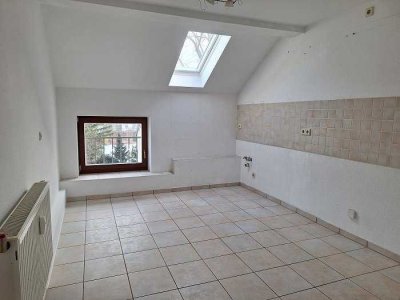 Dachgeschosswohnung  Exklusives Wohnzimmer inbegriffen :)