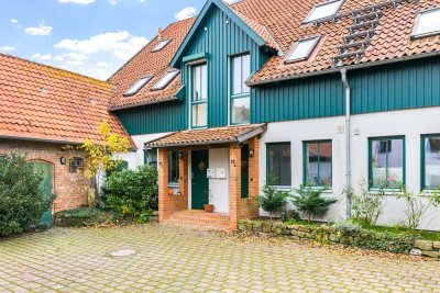 Leben zwischen Ruhe und Raum – gepflegtes  Reihenmittelhaus mit Gartenidylle in Isernhagen