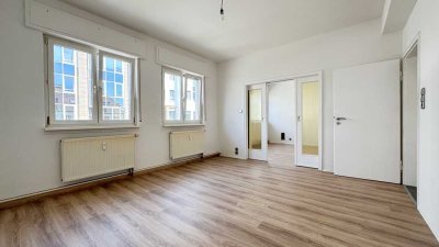 Renovierte 2-Zimmer-Wohnung mit Balkon in zentraler Lage, Stadtmitte