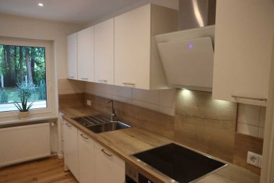 Stilvolle und komplett neu renovierte 1,5-Zimmer-Hochparterre-Wohnung  in München Solln