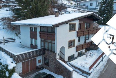 Attraktives Zweifamilienhaus mit Potenzial in begehrter Lage zu kaufen