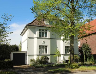 Liebhaberobjekt -Traumhafte Stadtvilla mit historischem Ambiente + viel Platz für die ganze Familie!