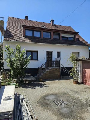 Schönes 3 Familienhaus mit weiterer Immobilie mit Potenzial