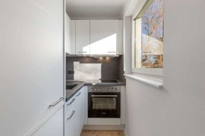 Single-Wohnung: Hochwertig saniert mit Einbauküche und Balkon