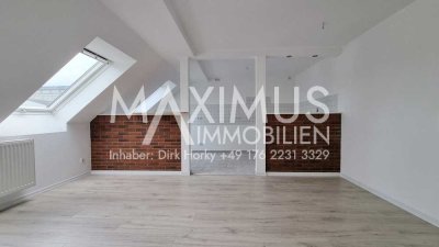 Erstbezug nach hochwertiger Modernisierung - stylische 2,5-Raum Wohnung mit Balkon