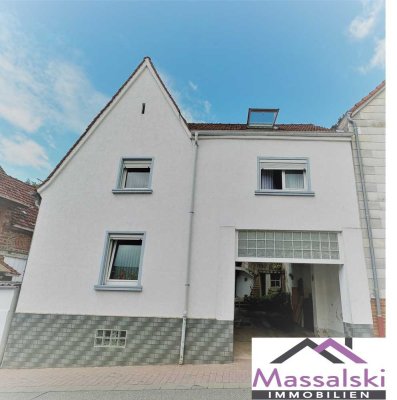 *** NEUER PREIS *** Renovierungs- bzw. teilweise Sanierungsbedürftiges Einfamilienhaus in Stauf mit