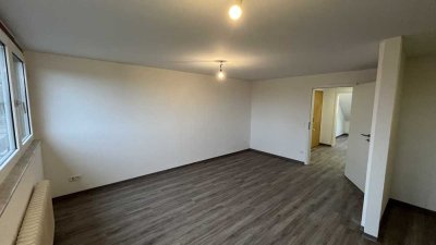 Freundliche, frisch renovierte 2,5-Raum-Wohnung in Rees