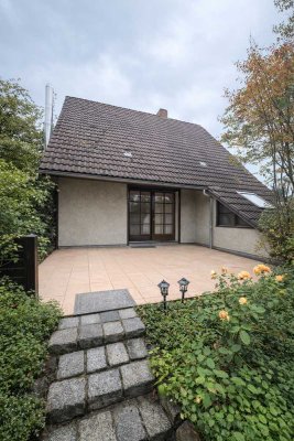 Einfamilienhaus in Top-Lage von Rostock-Brinckmansdorf mit Süd-West-Terrassse, Vollkeller, Garage