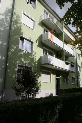Nähe Deutzer-FH! PROVISIONSFREI v. Vermieter ab Juni, 2-Zi, KDB, Balkon, renoviert