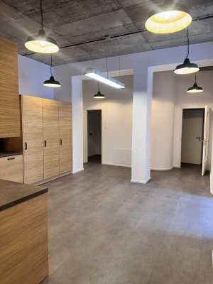 Neue WG gründen im Loftstil - 11 Zimmer *** nähe Barbarossaplatz