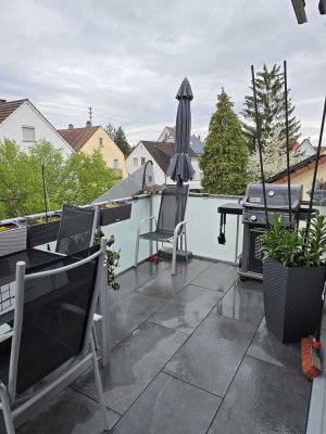 Exklusive 3-Raum-DG-Wohnung mit gehobener Innenausstattung mit Balkon und Einbauküche in Asperg