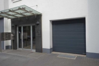 Helle geräumige ruhige 2 Zimmer Wohnung zwischen Stadtmitte