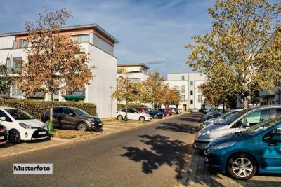 Mehrfamilien-Doppelhaushälfte mit 3 Wohnungen - provisionsfrei