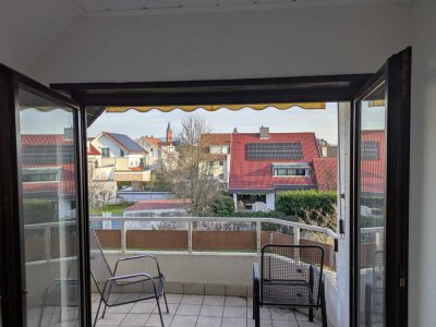 Neu Saniert - Elegante 2-Zimmer Wohnung mit Balkon im 2. OG in Plankstadt