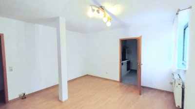 Helle ruhige 2-Zimmer-Wohnung in zentraler Lage in Vegesack (Gerhard-Rohlfs-Straße)