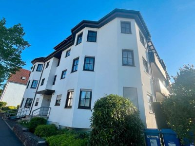 Dachgeschosswohnung mit Balkon in ruhiger und sehr zentraler Lage