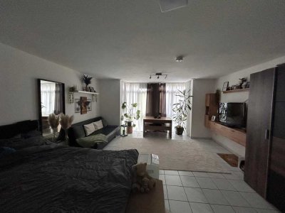 1-Zimmer Erdgeschosswohnung in Mainz Hartenberg/Münchfeld mit Garage