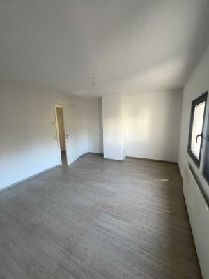 Kleines gemütliches Häuschen mit Garten zu vermieten.
