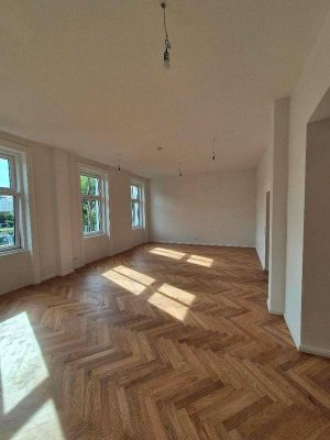 Sanierte Altbauwohnung nähe Schotenring U2/U4